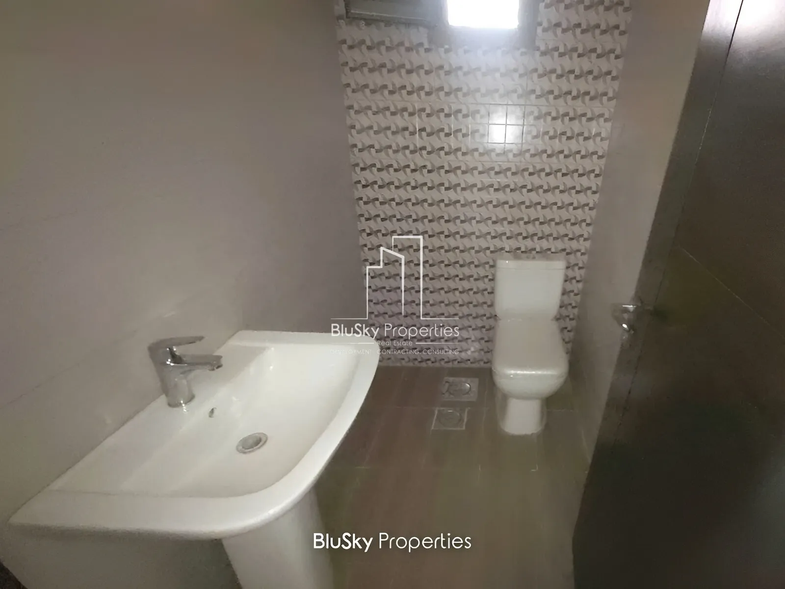 Apartment for Sale in Halat