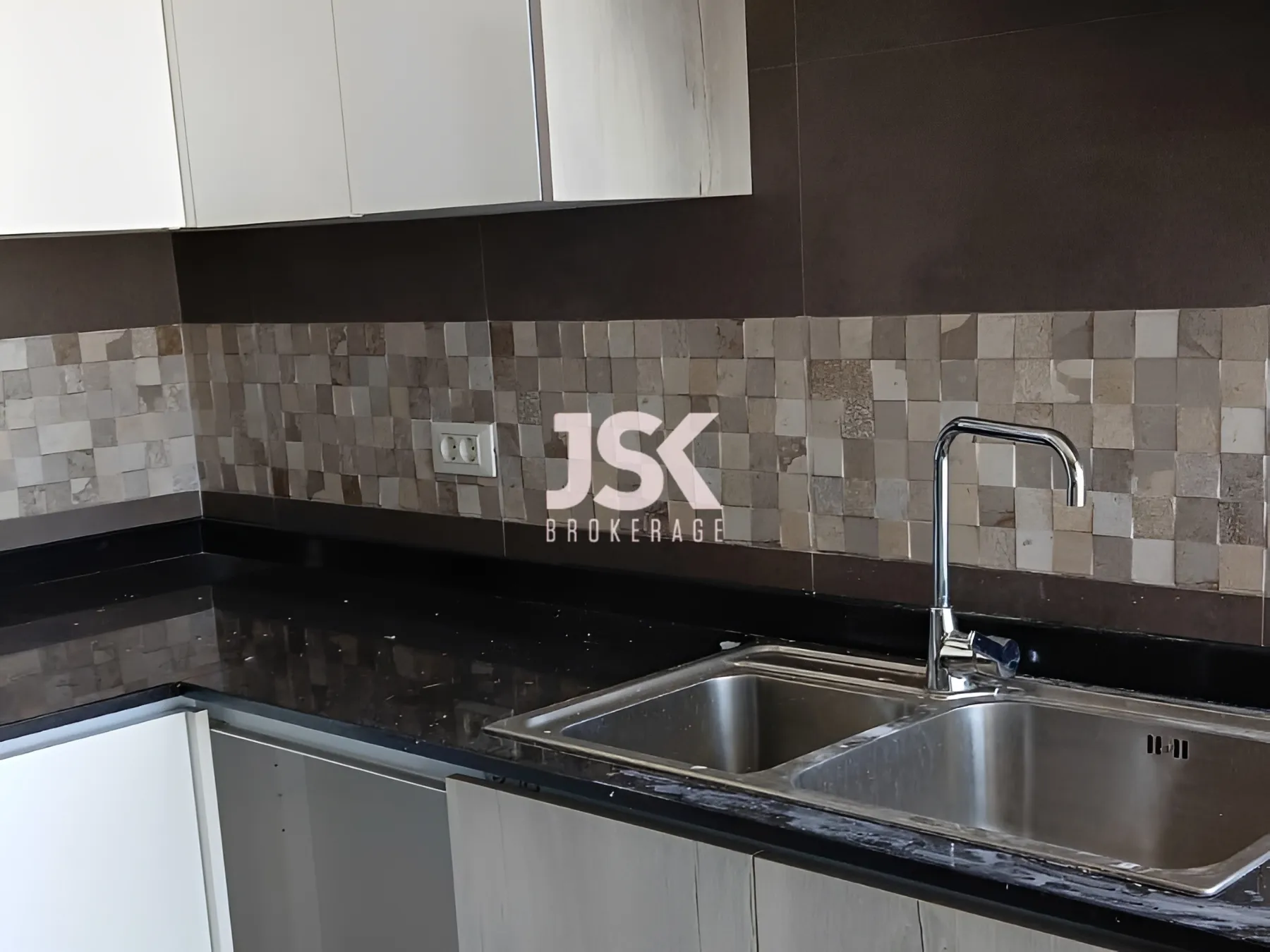 Apartment for Rent in Hamra