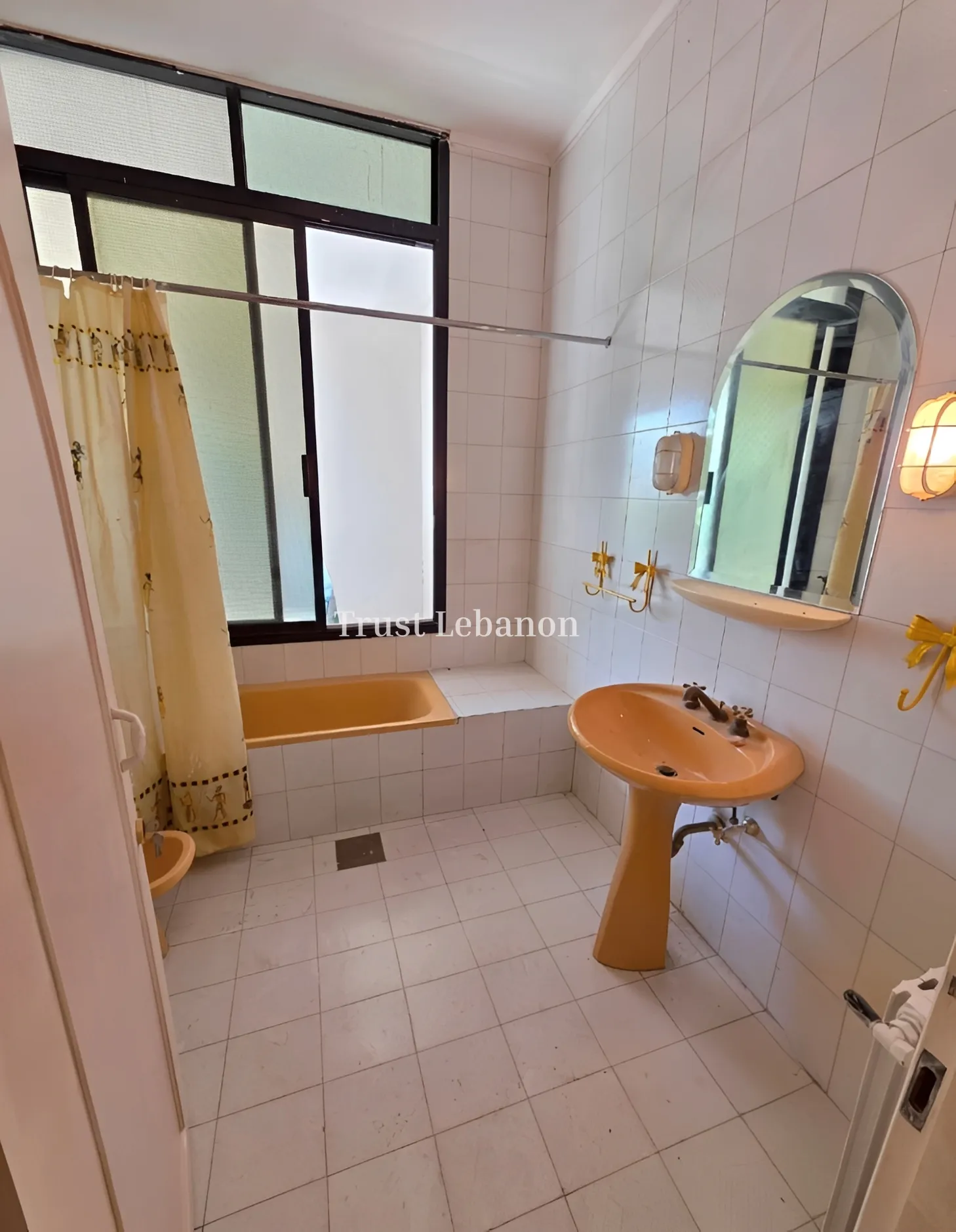 Villa for sale in Adma w Dafnah, Lebanon