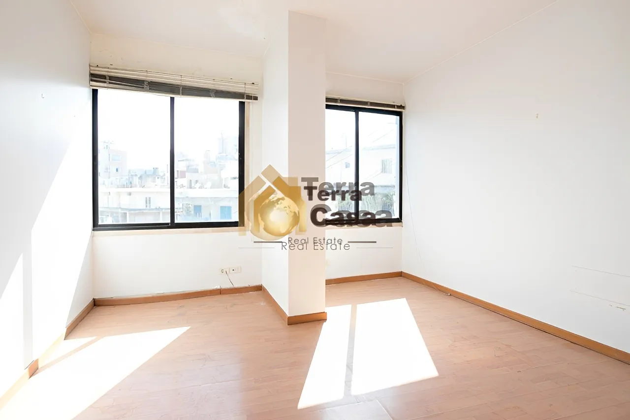Office for sale in Achrafieh