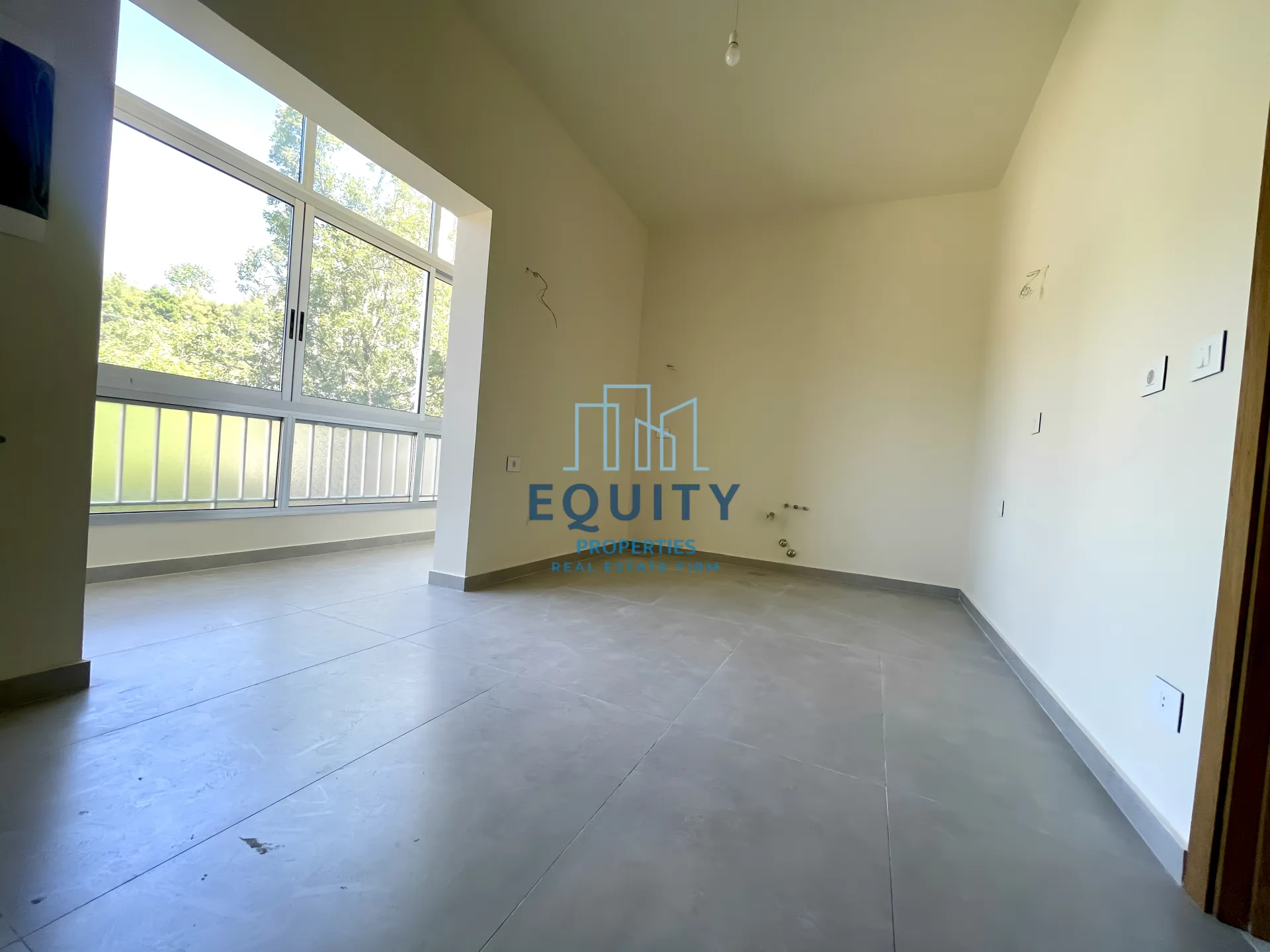 Apartment for sale in Feitroun - 3 bed, 4 bath