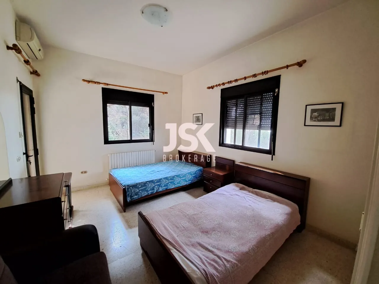 Building for Sale in Ain Saadeh
