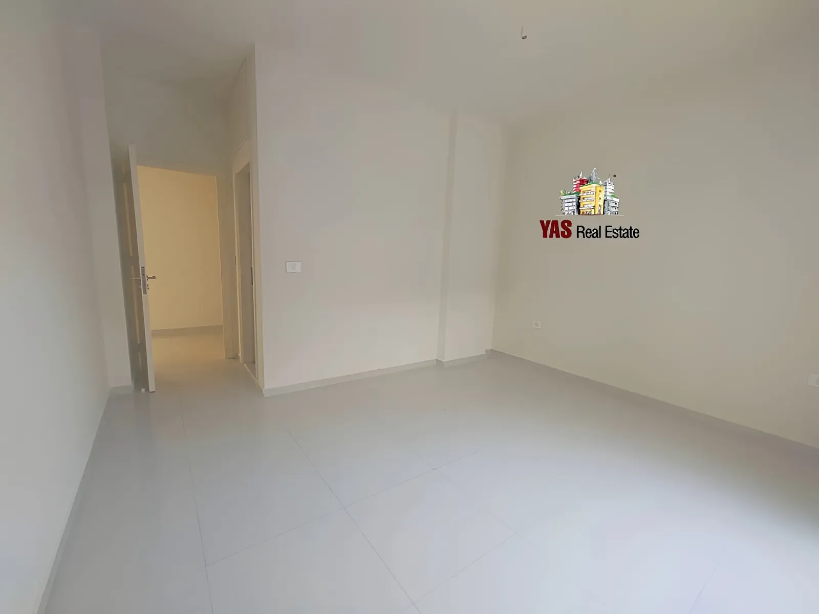 Apartment for Sale in Adonis - 3 bed, 4 bath