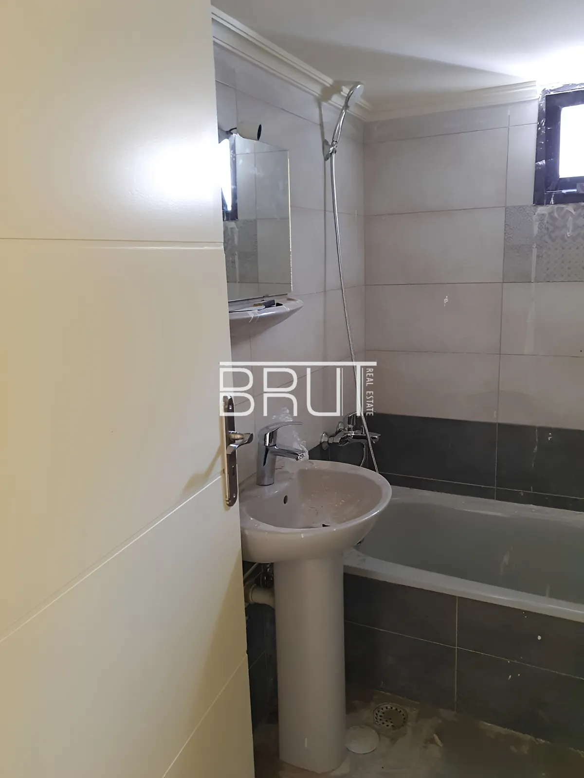 Apartment for Sale in Sarba