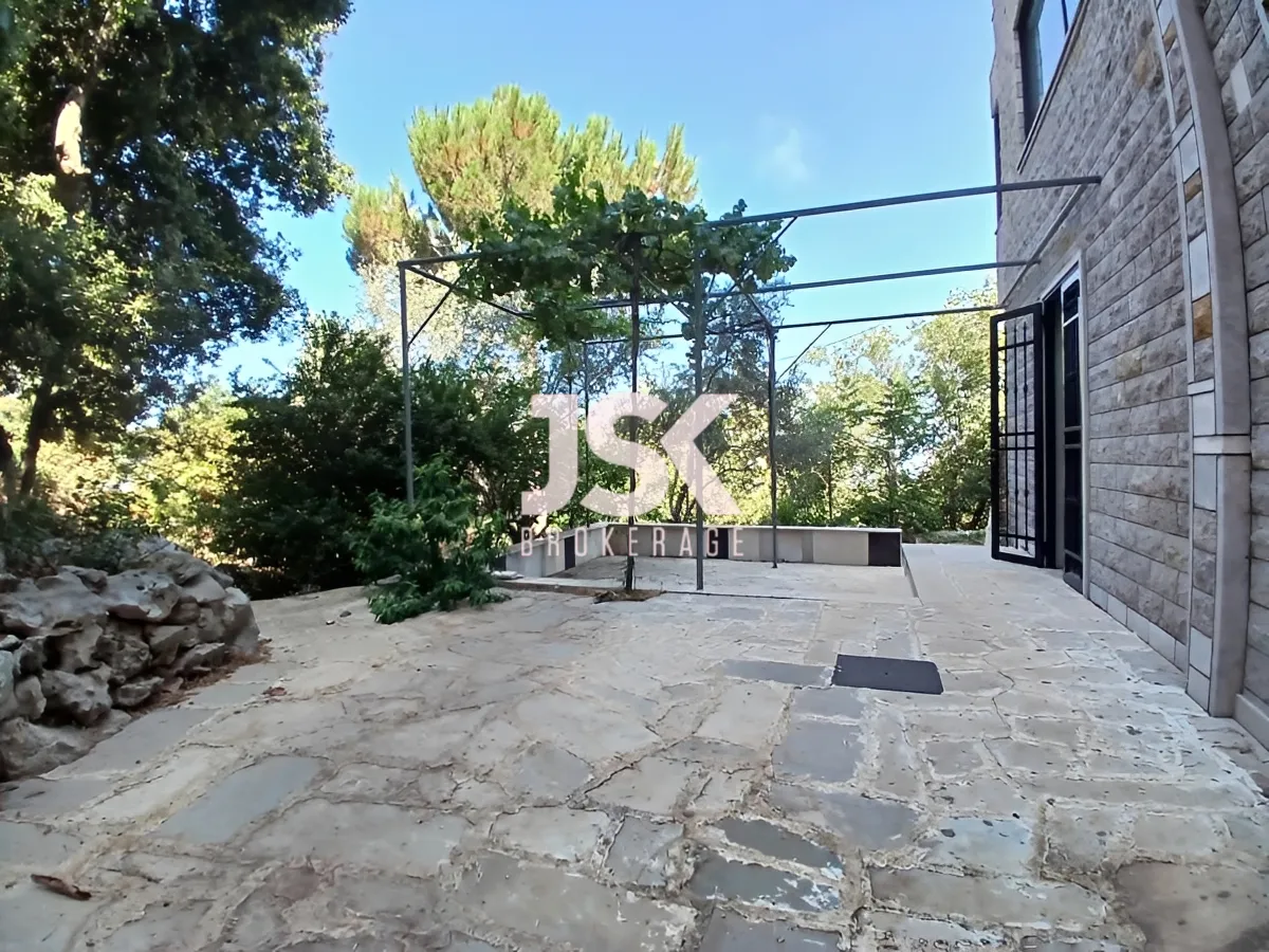 Apartment for Sale in Aatchane, Lebanon