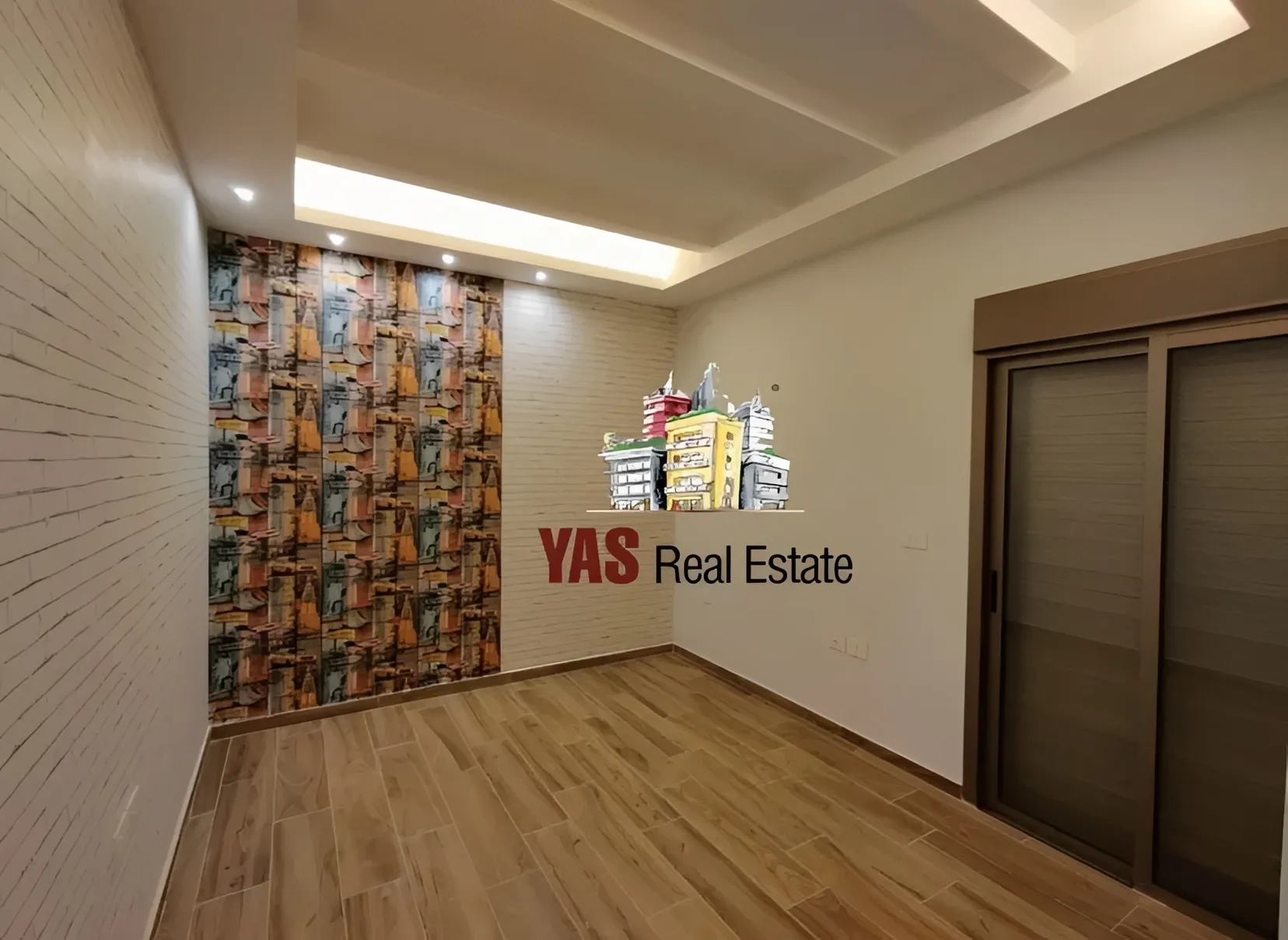 Apartment for Sale in Ballouneh - 4 bed, 4 bath