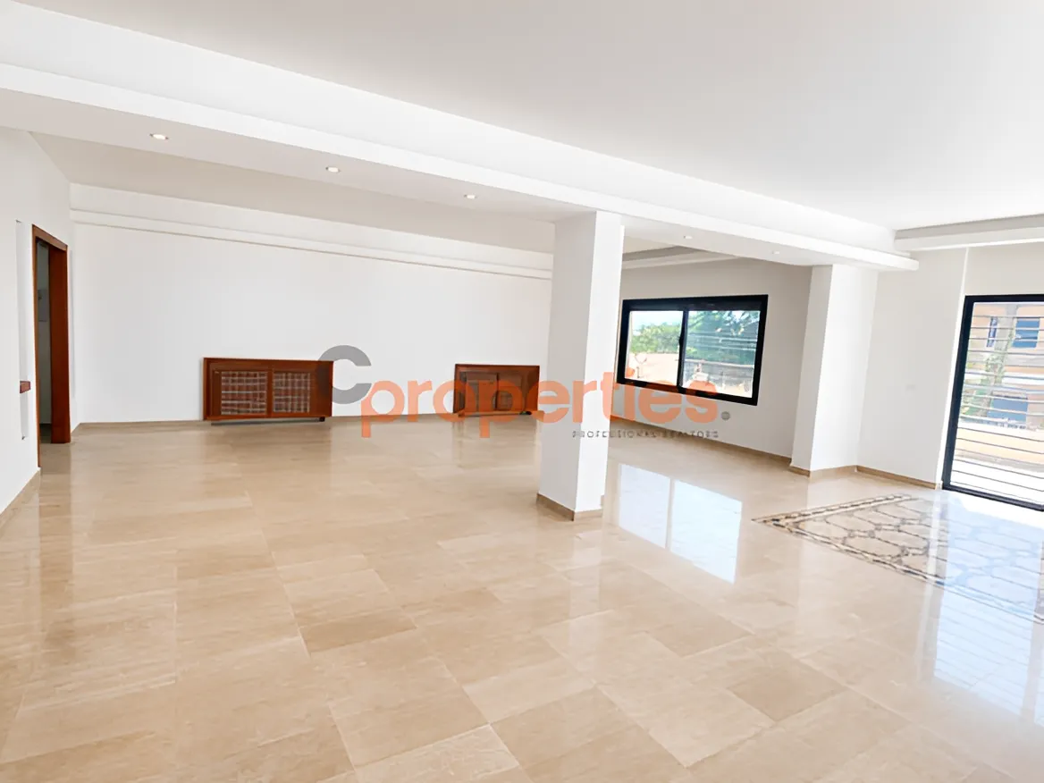 Apartment for Sale in Mansourieh - 4 bed, 5 bath