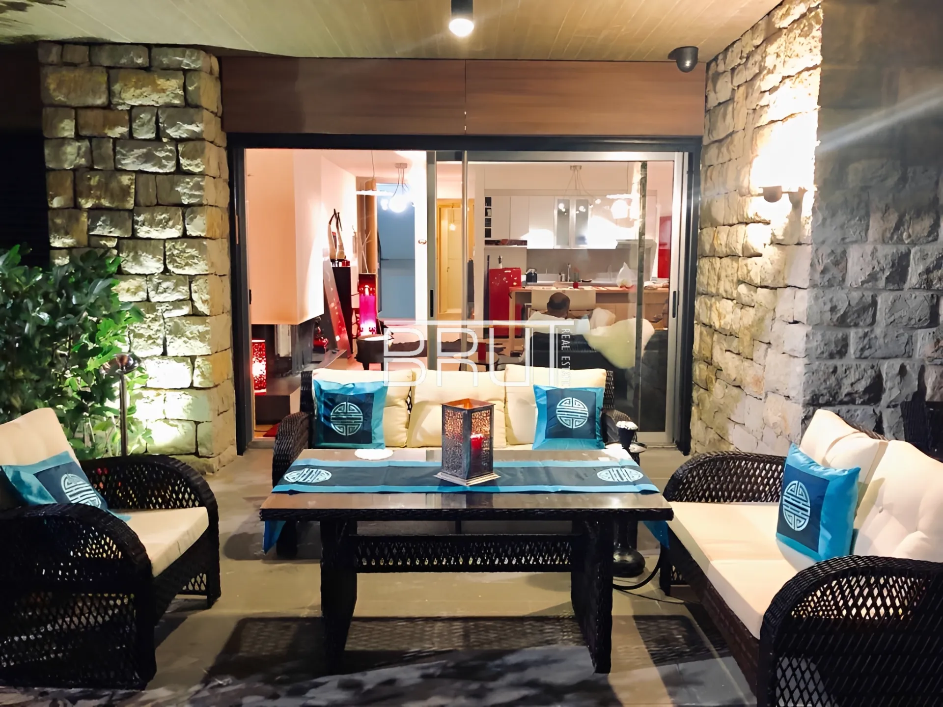 Chalet for Sale in Kfardebian