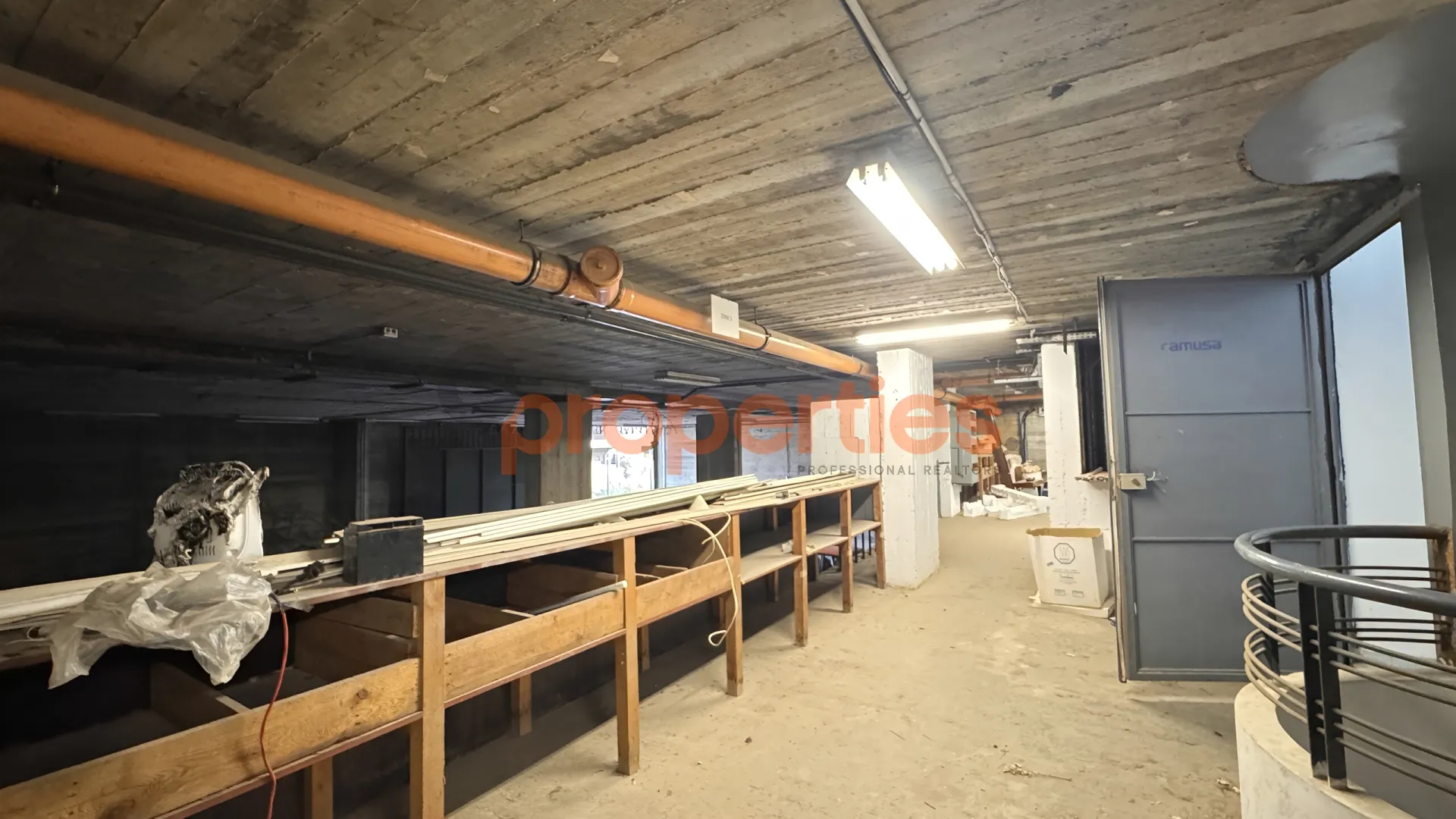 Warehouse for Rent in Aaoukar