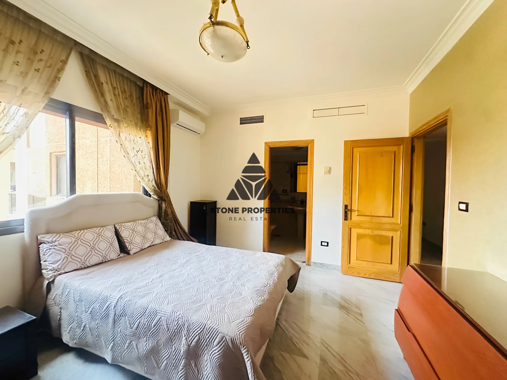 Apartment for rent in Ramlet el baida, beirut, lebanon