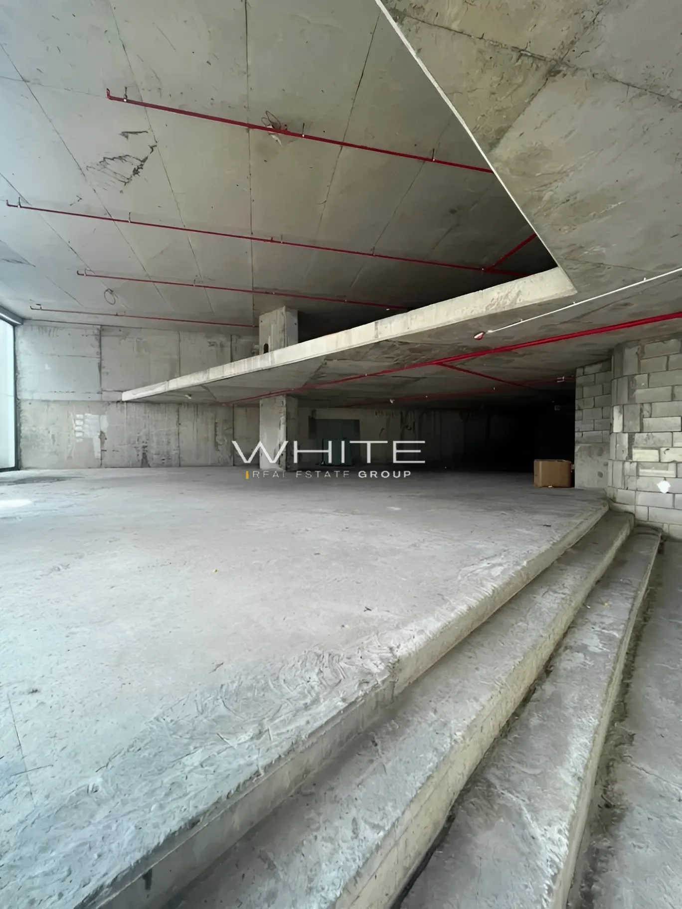 Showroom for rent in Achrafieh