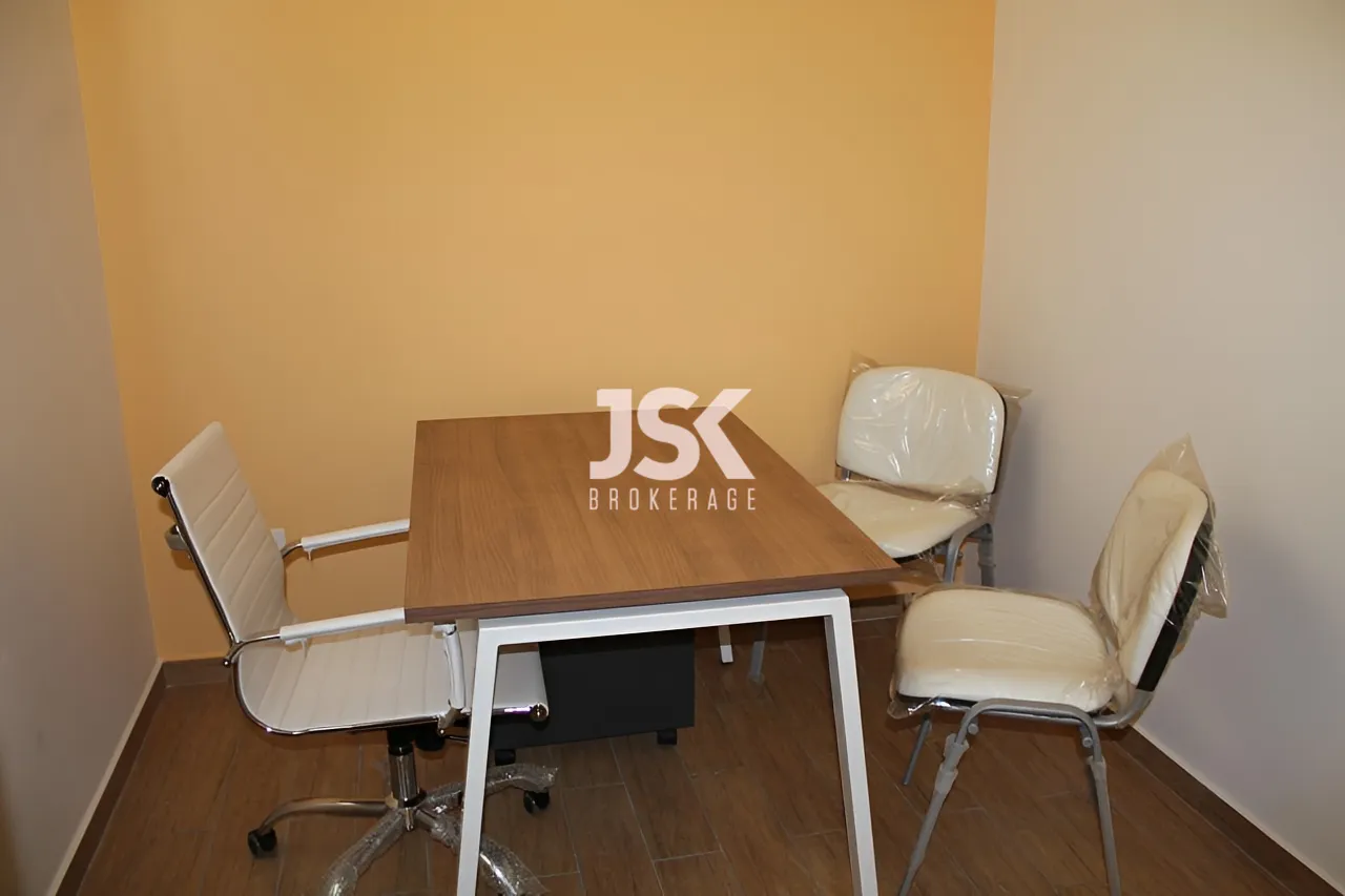 Office for Sale in Daoura