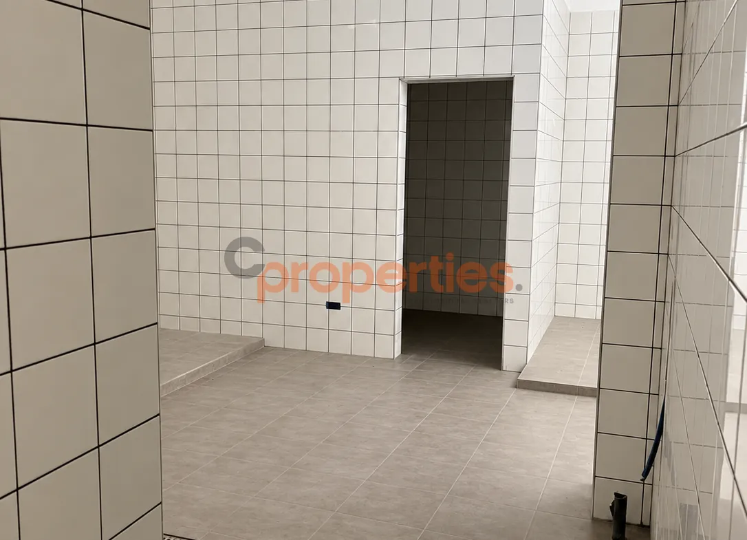 Shop for Rent in Remeil