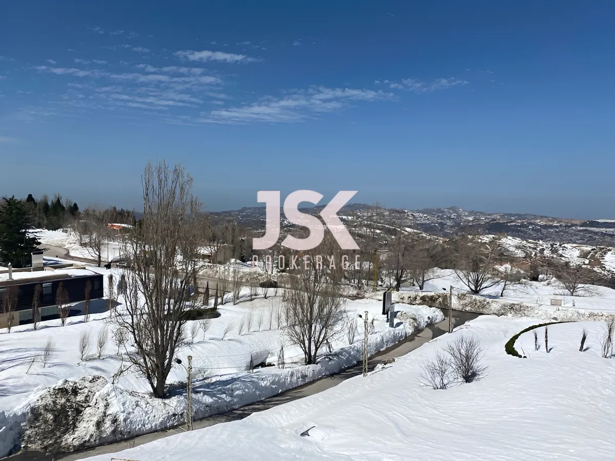 Chalet for rent in Faqra, Lebanon - 3 bed, 3 bath