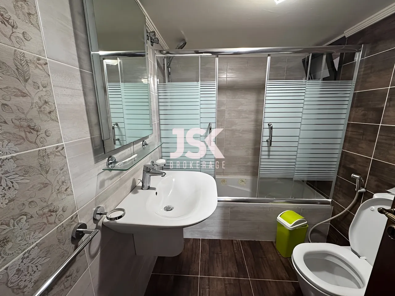 Apartment for Rent in Ras Beirut