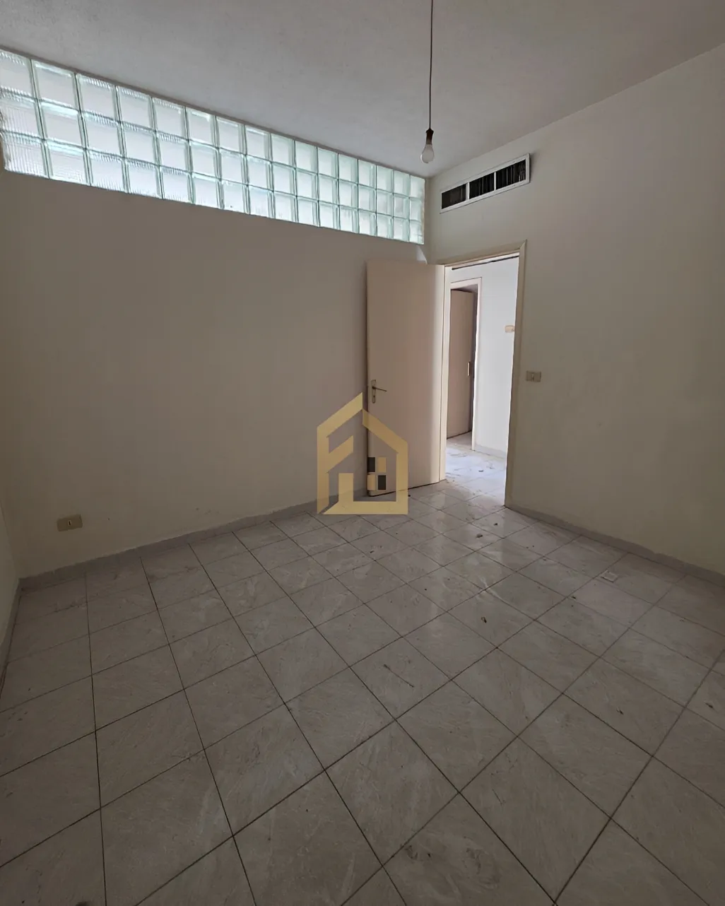 Office for rent in Dekwaneh, Lebanon