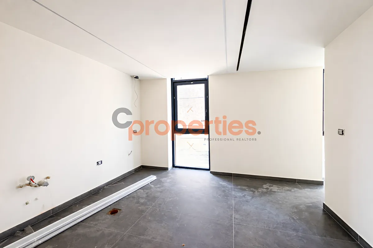 Apartment for Sale in Montiverdi - 3 bed, 4 bath