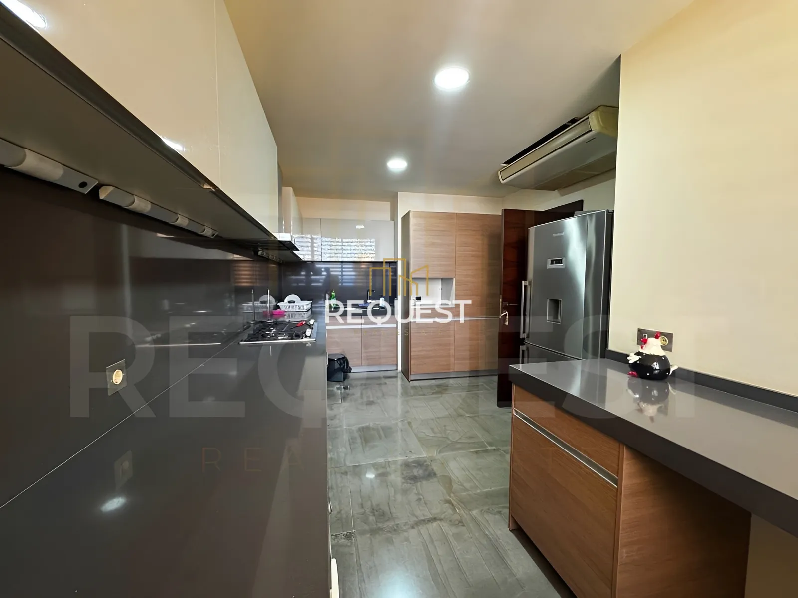 Apartment for rent in Ain El Mraiseh