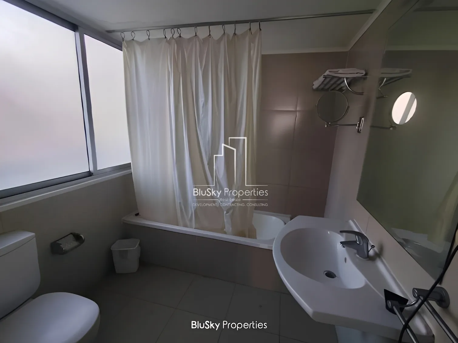 Commercial for Sale in Jounieh