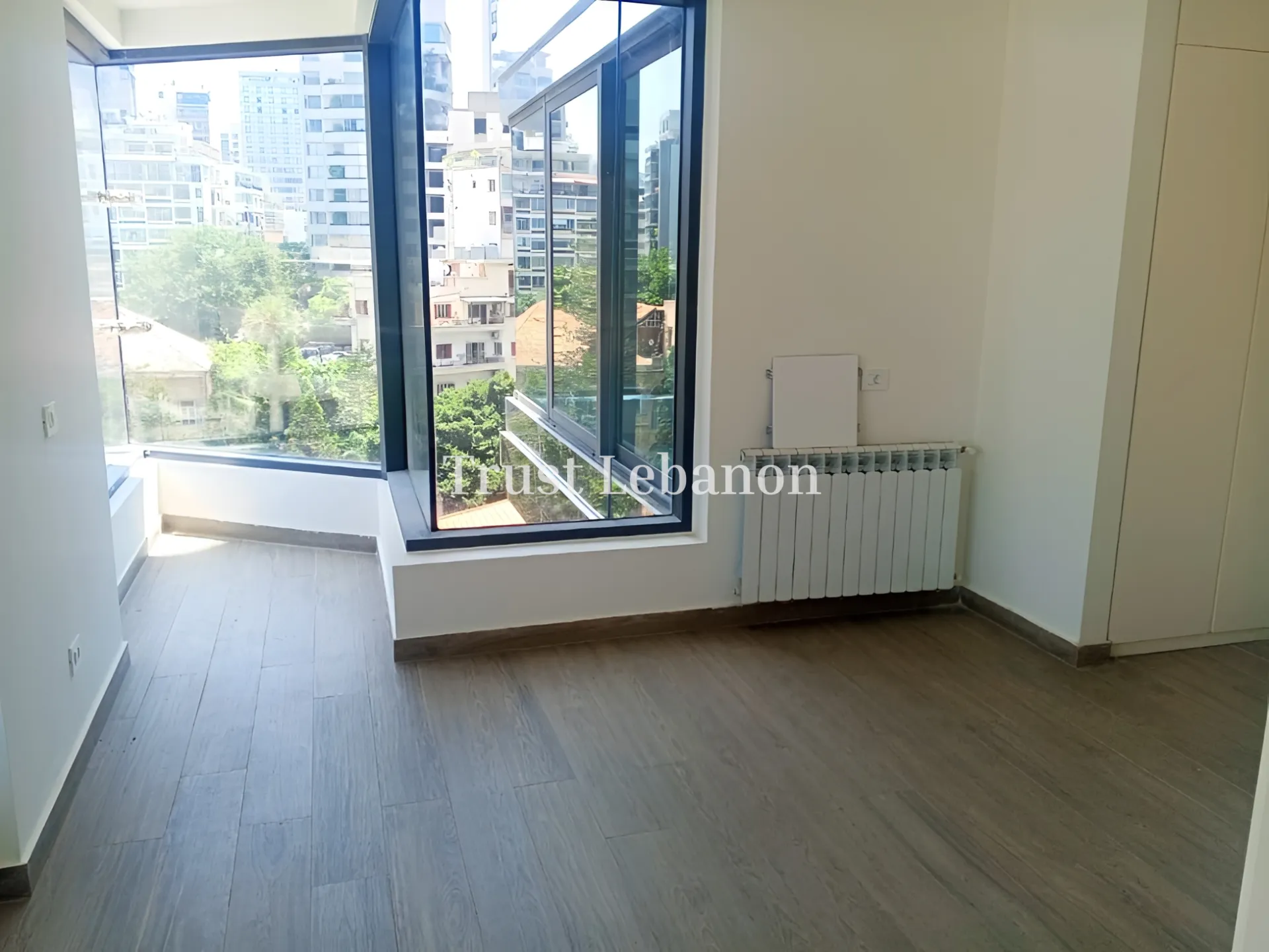 Apartment for rent in Clemenceau, Bayrut, Lebanon