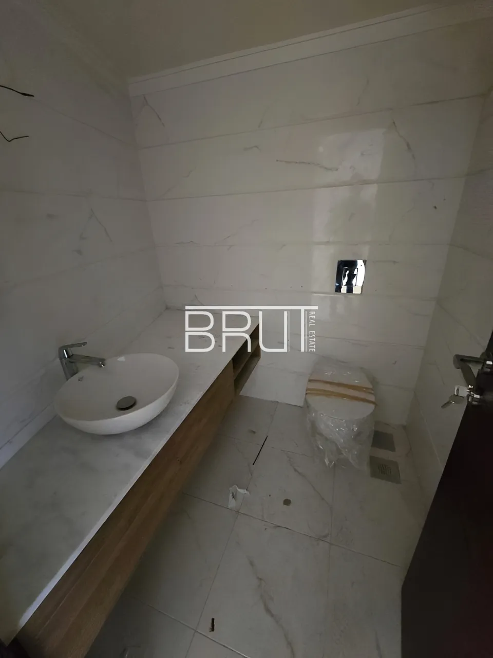 Duplex for sale in Sahel Aalma