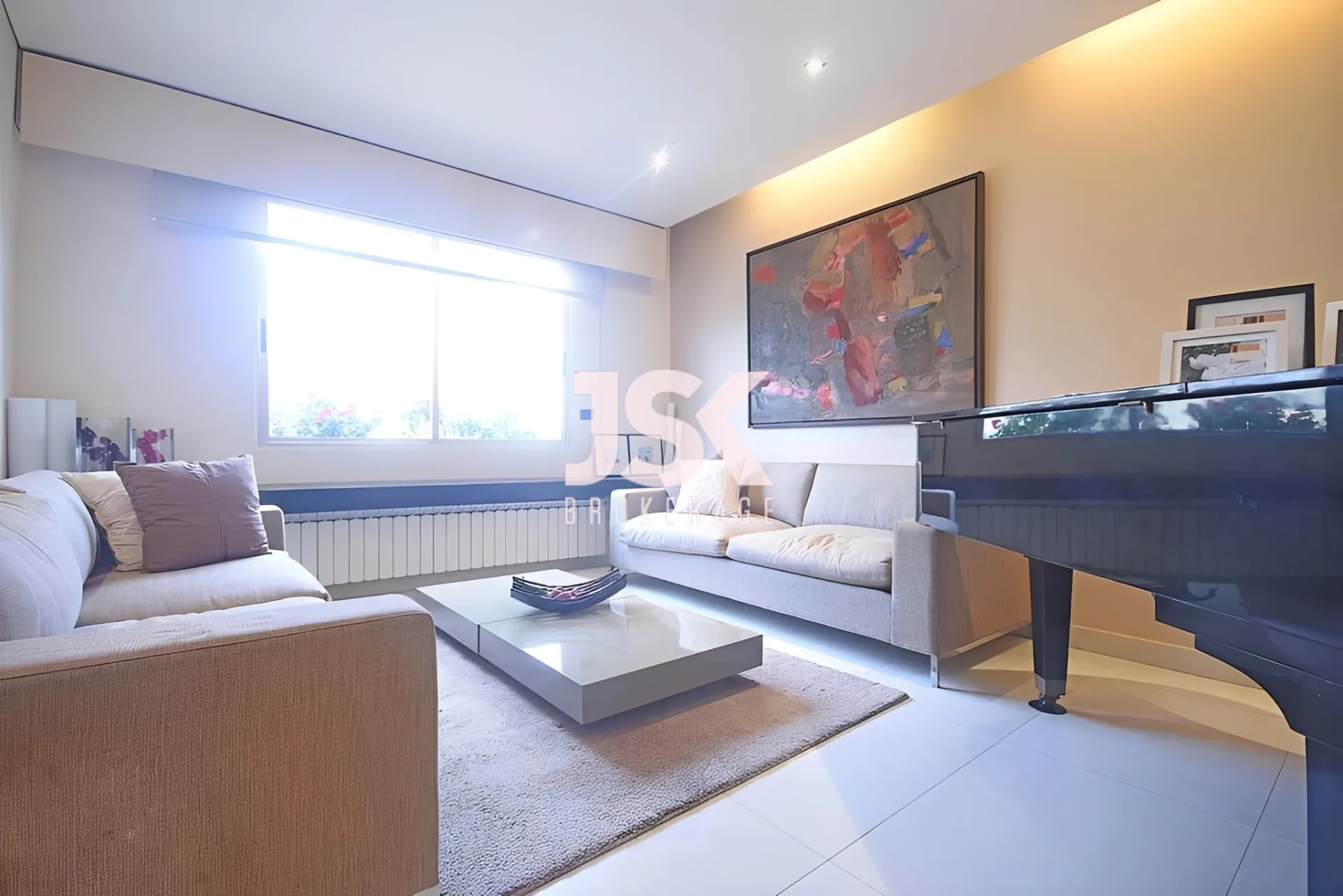 Apartment for Rent in Achrafieh, Syoufi, Lebanon - 3 bed, 3 bath