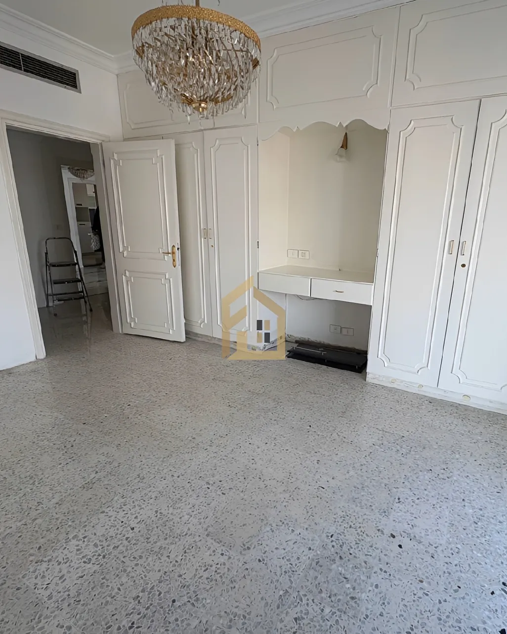 Apartment for rent in Ramleh Al Bayda, Beirut, Lebanon