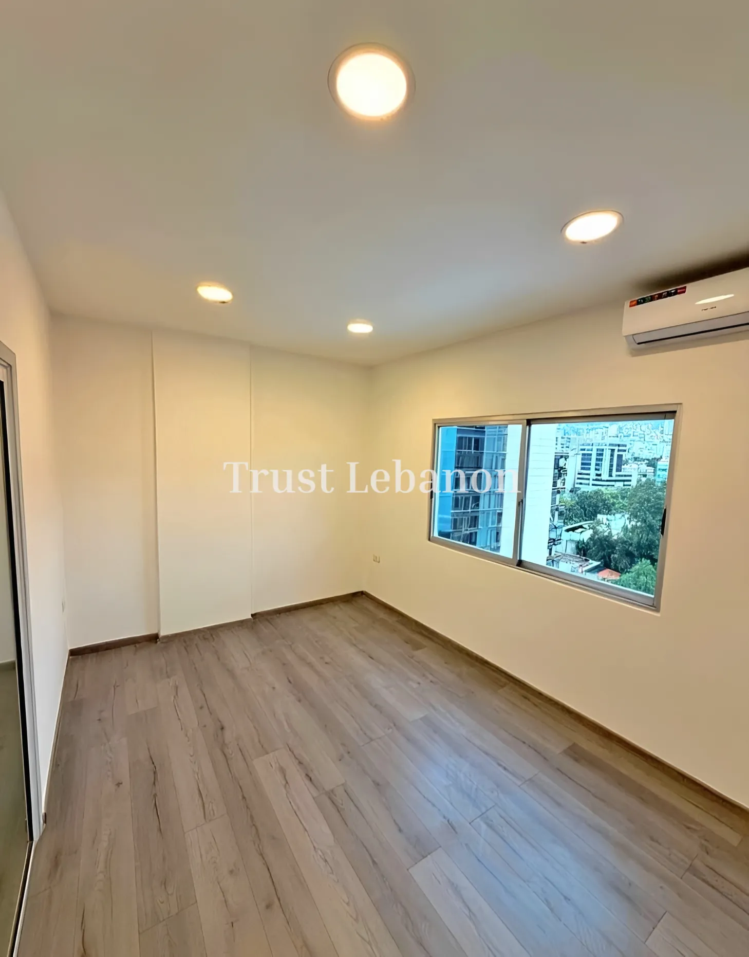 Office for rent in Antelias