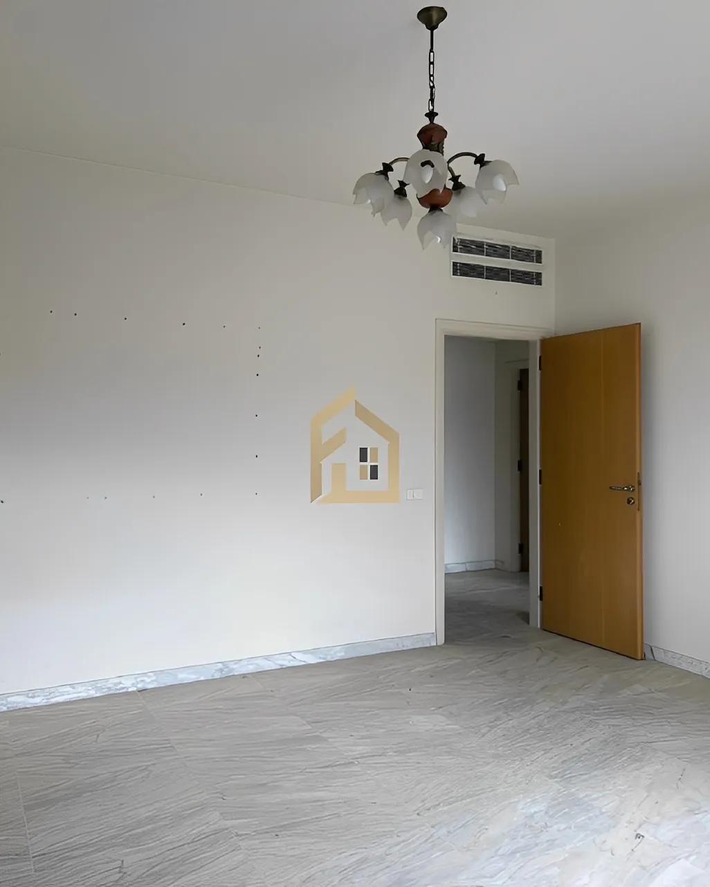 Apartment for Rent in Monteverde Main Street، Lebanon