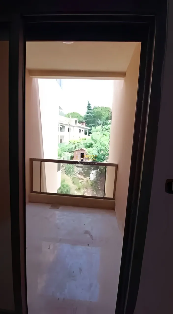 Duplex for sale in Jouret El Ballout, Lebanon - 3 bed, 5 bath