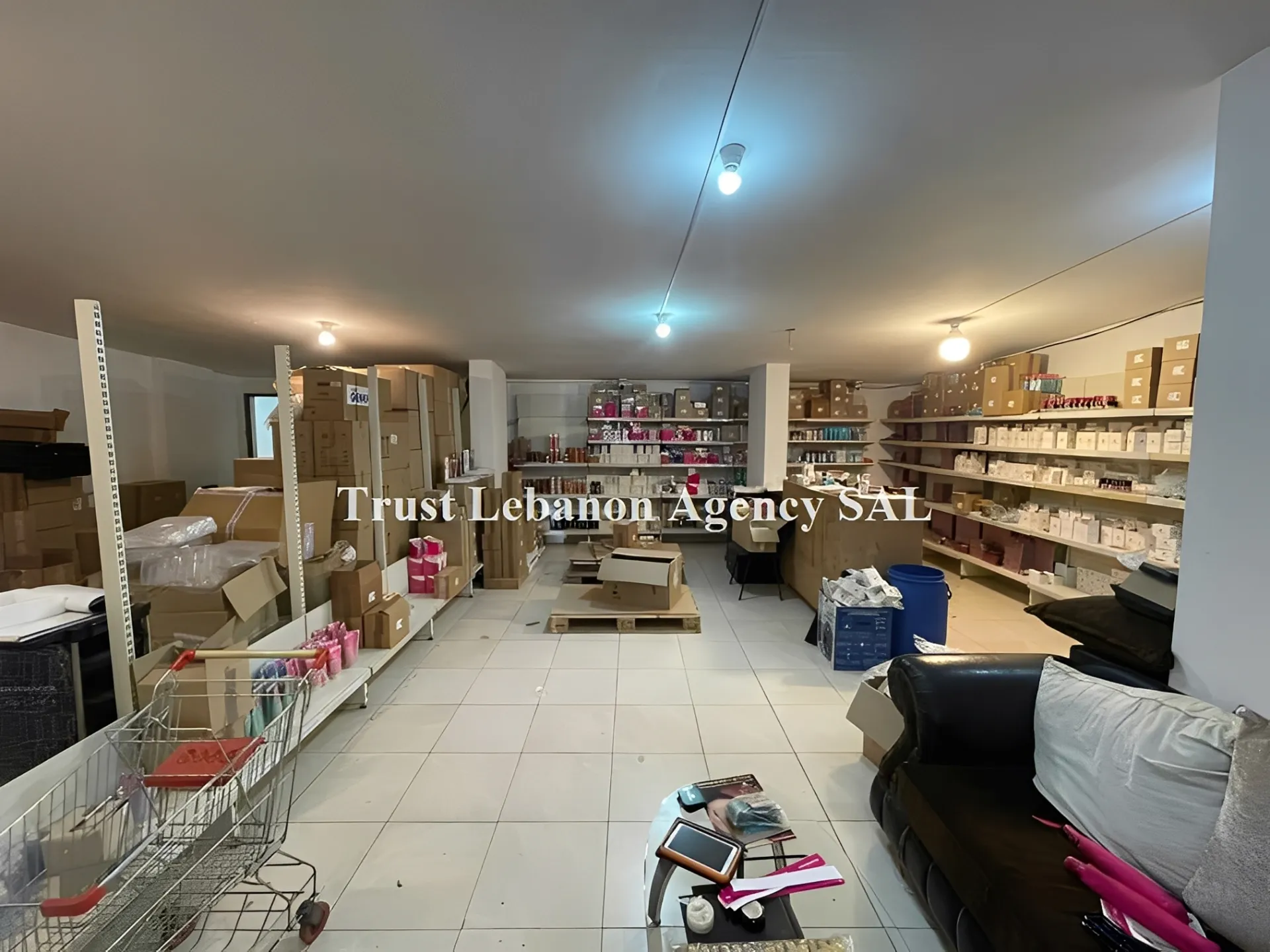 Shop for sale in Beirut, Bir Hasan