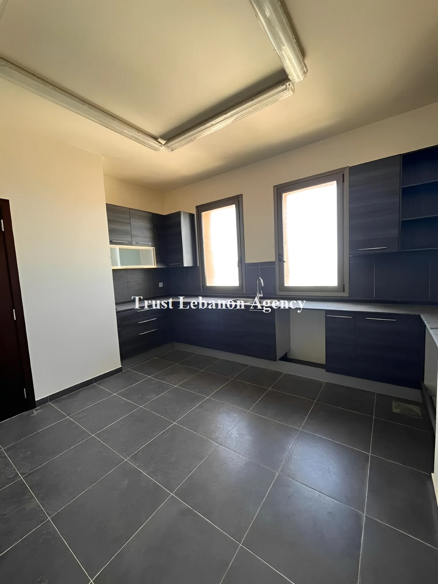 Apartment for Sale in Ashrafieh Beirut Lebanon - 3 bed, 5 bath