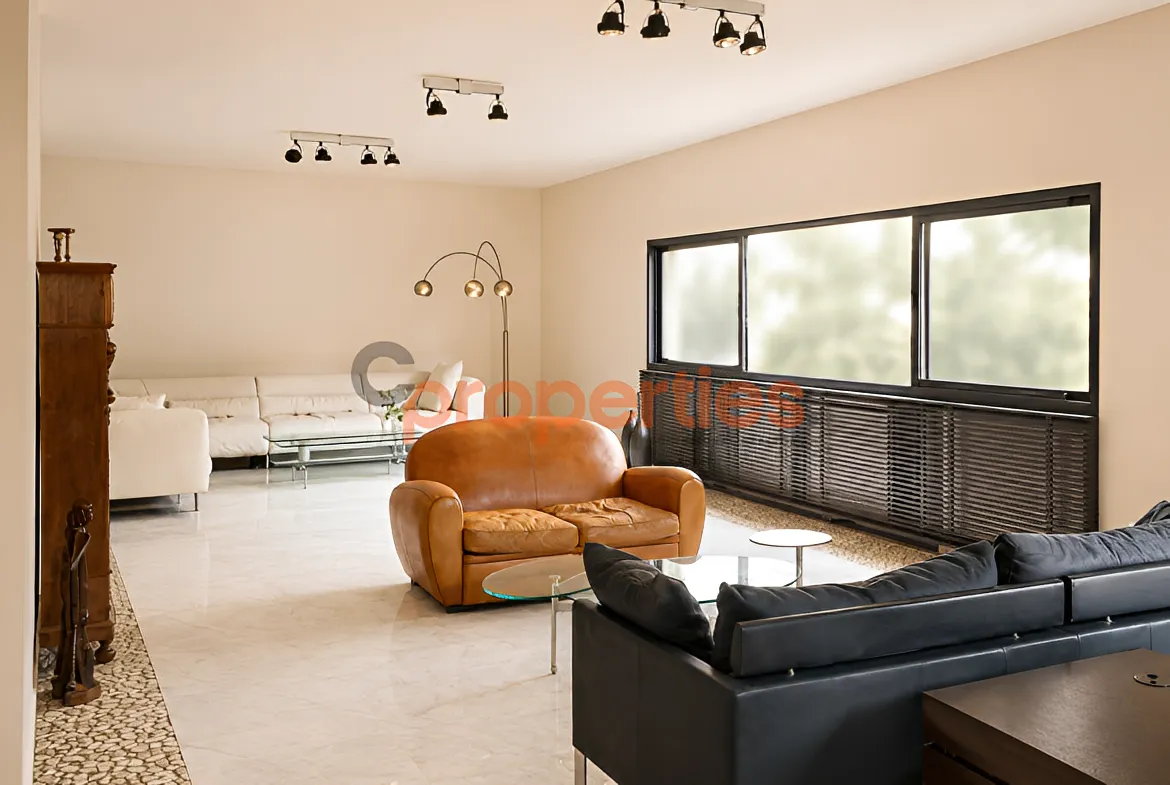 Apartment for Sale in Achrafieh - 4 bed, 5 bath