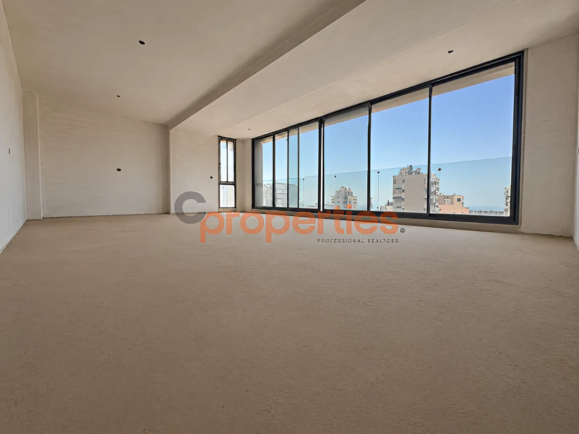 Apartment for sale in Ramleh Al Bayda, Beirut, Lebanon