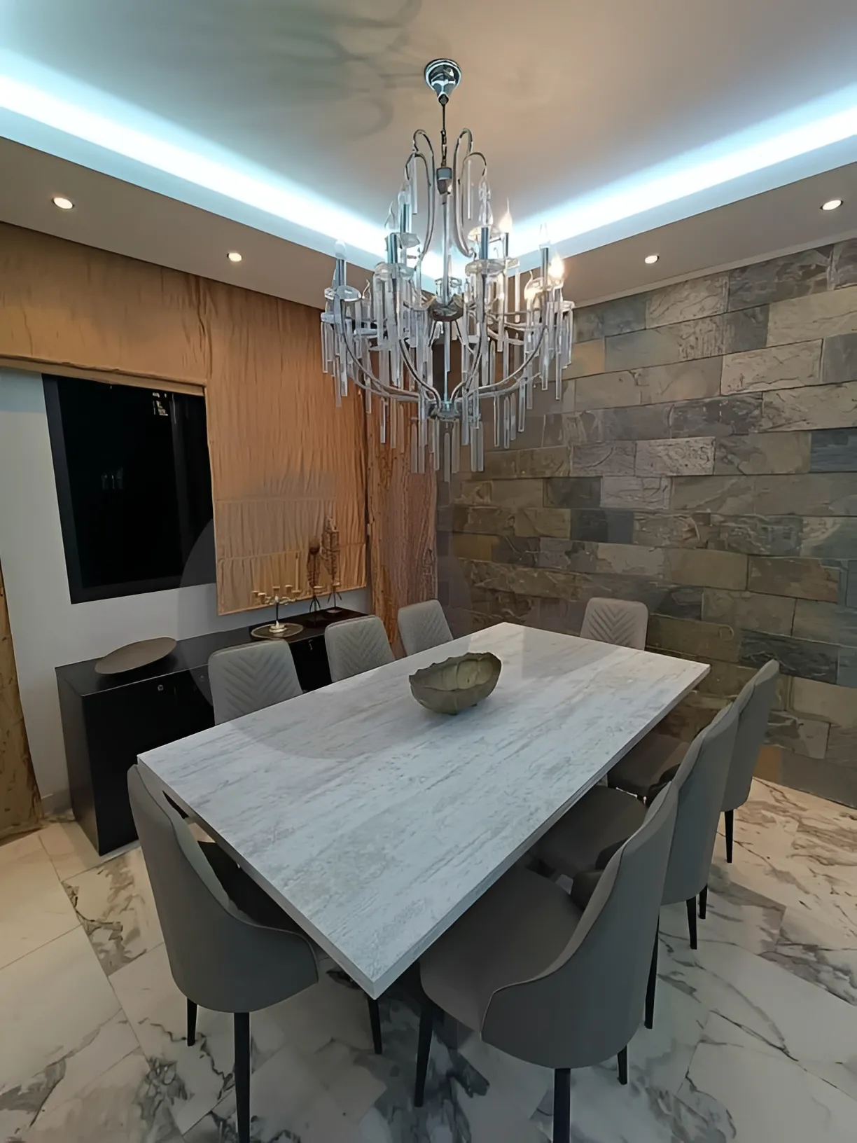 Apartment for Sale in Tallet El Khayyat, Bayrut, Lebanon - 3 bed, 3 bath