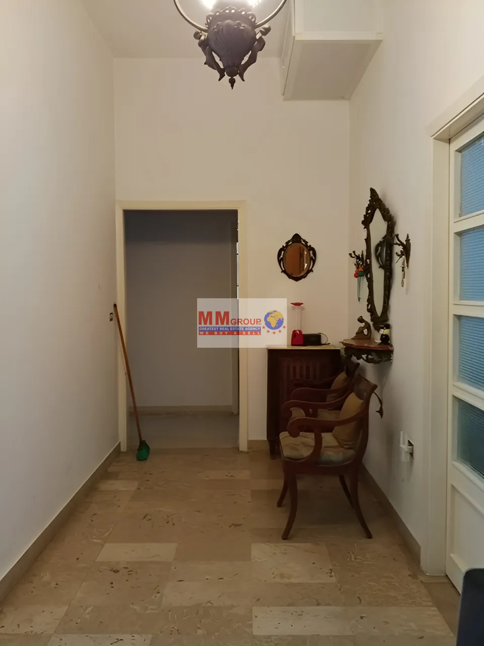 Apartment for Sale in Ain Saade