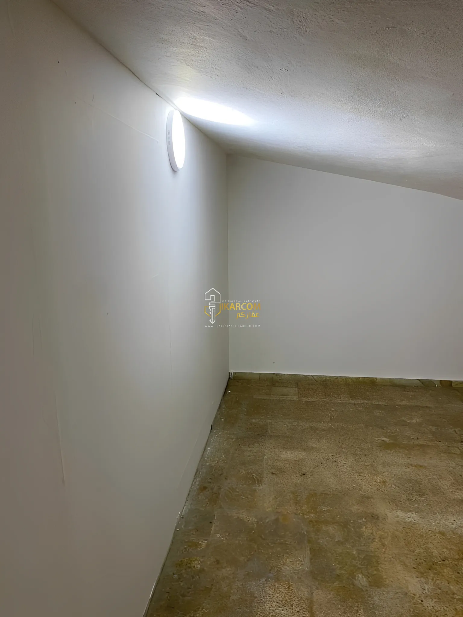 Warehouse For Rent in Baabda
