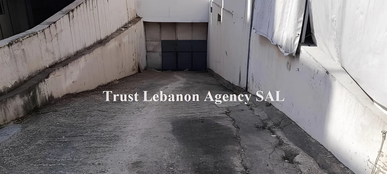 Commercial Property For Rent in Metn, Dbayeh