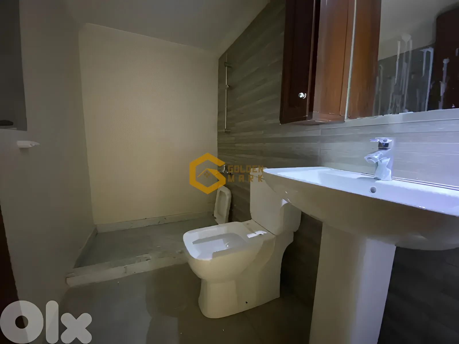 Apartment for Sale in Blat