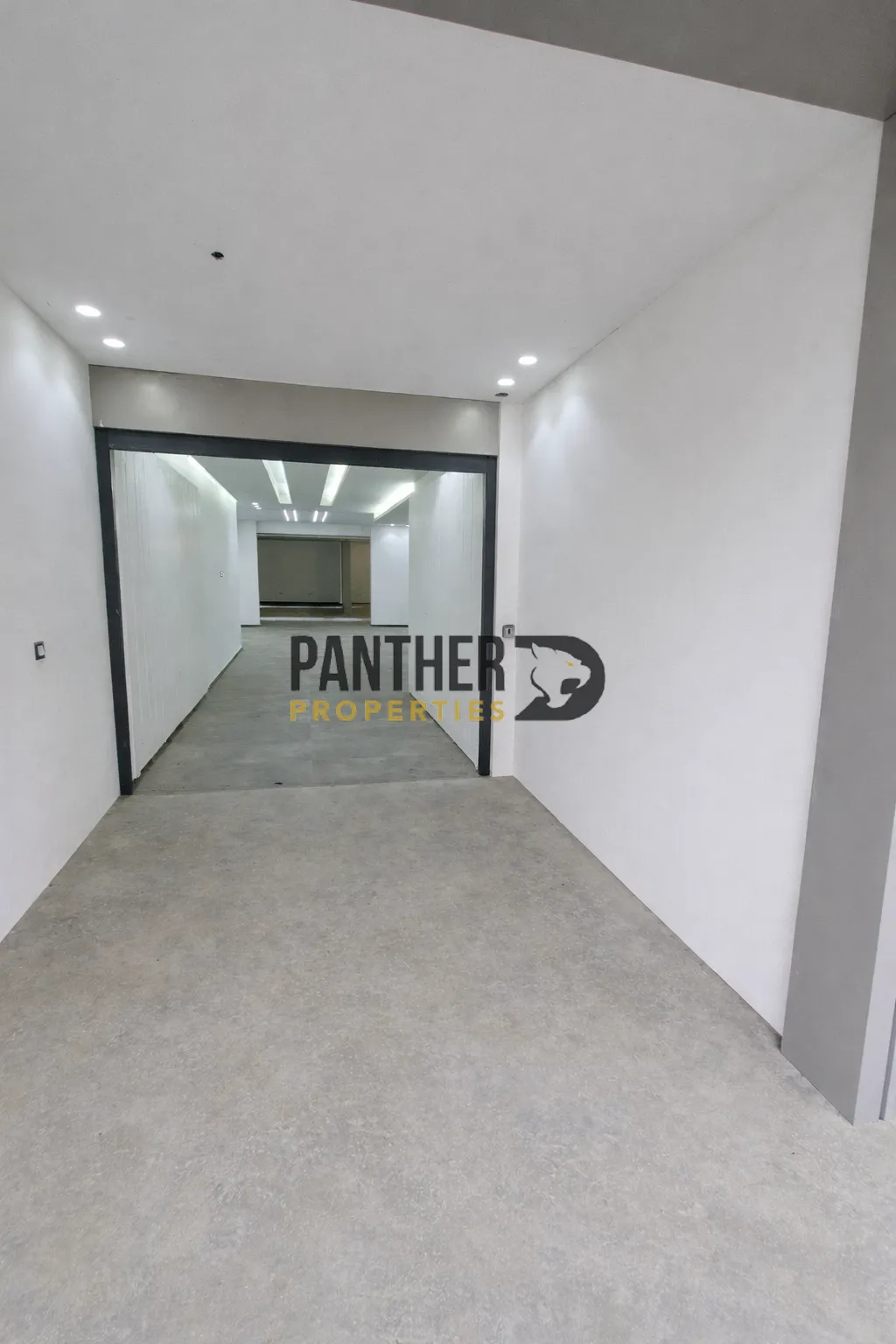Commercial for rent in Dekwaneh, lebanon