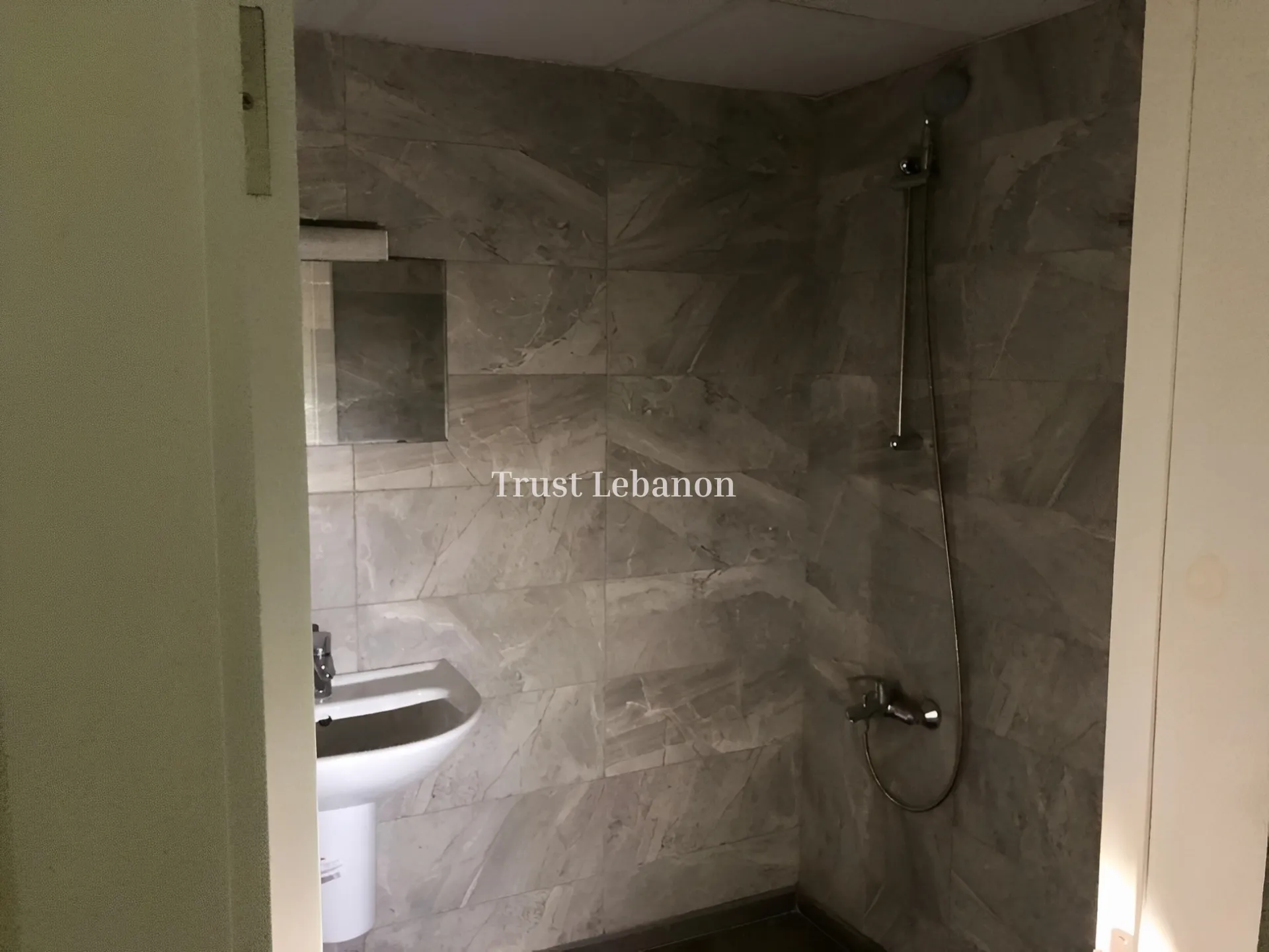 Office for rent in Ghazir, Lebanon