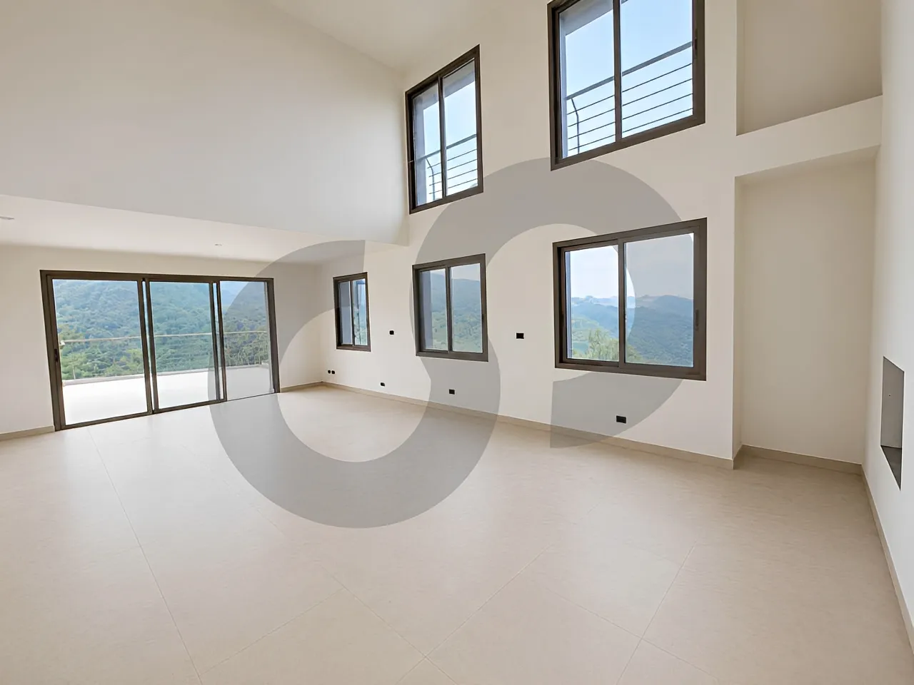 Apartment for Sale in Montiverdi - 2 bed, 4 bath