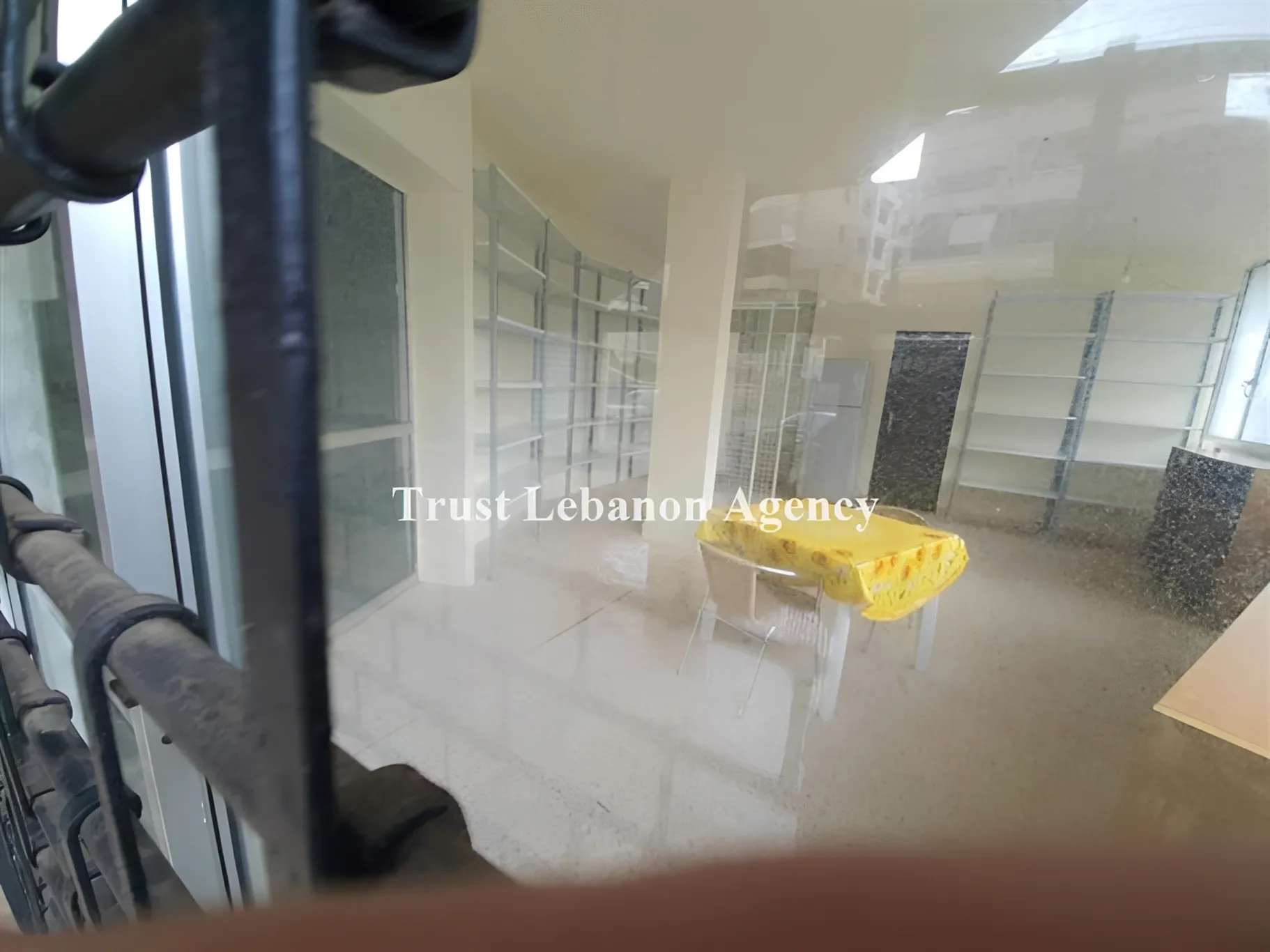 Shop for sale in Metn, Mazraet Yashouh