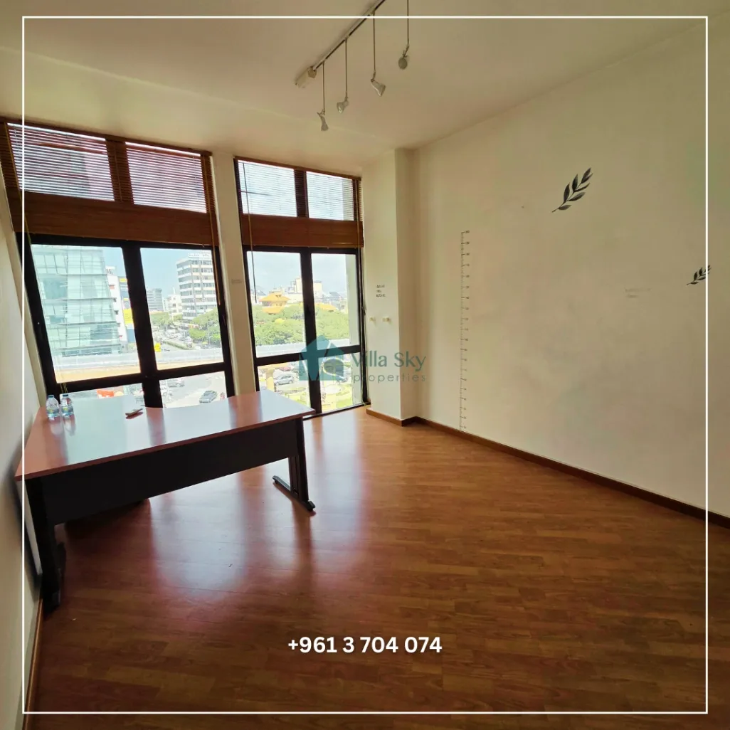 Clinic for rent in Sin El Fil, Lebanon