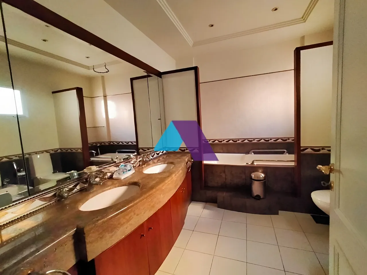Apartment for Sale in Ain El Tineh