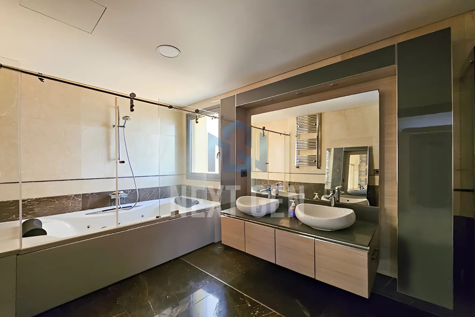 Apartment for Rent in Ramleh Al Bayda