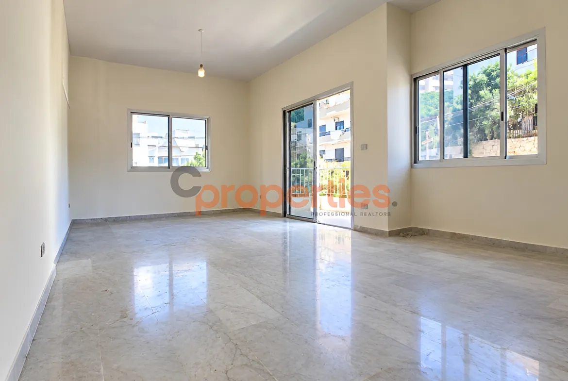 Apartment for Sale in Tabarja