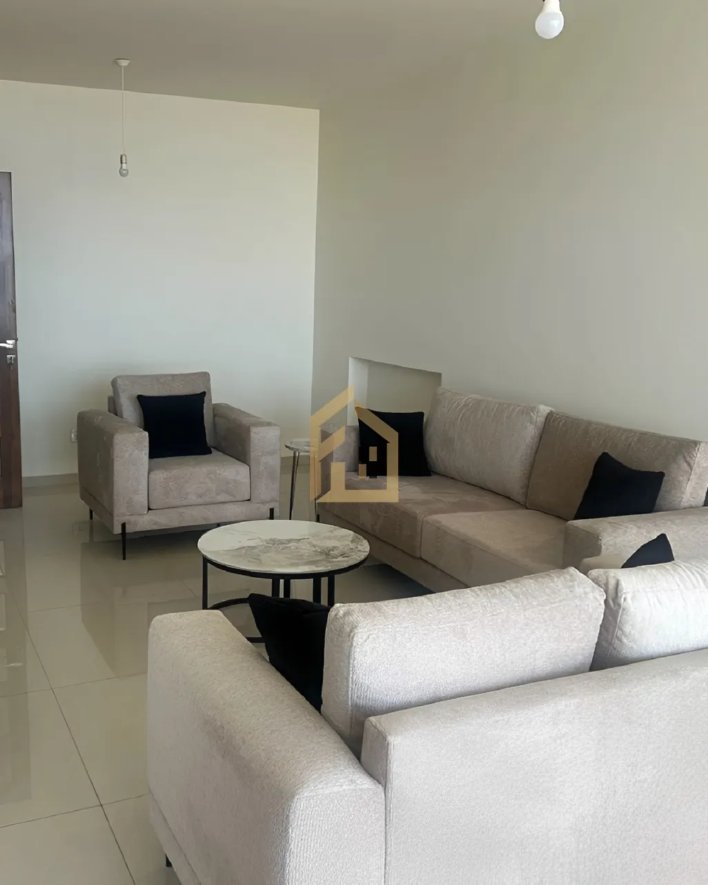 Apartment for rent in Mazraat Yachoua, Lebanon - 3 bed, 2 bath