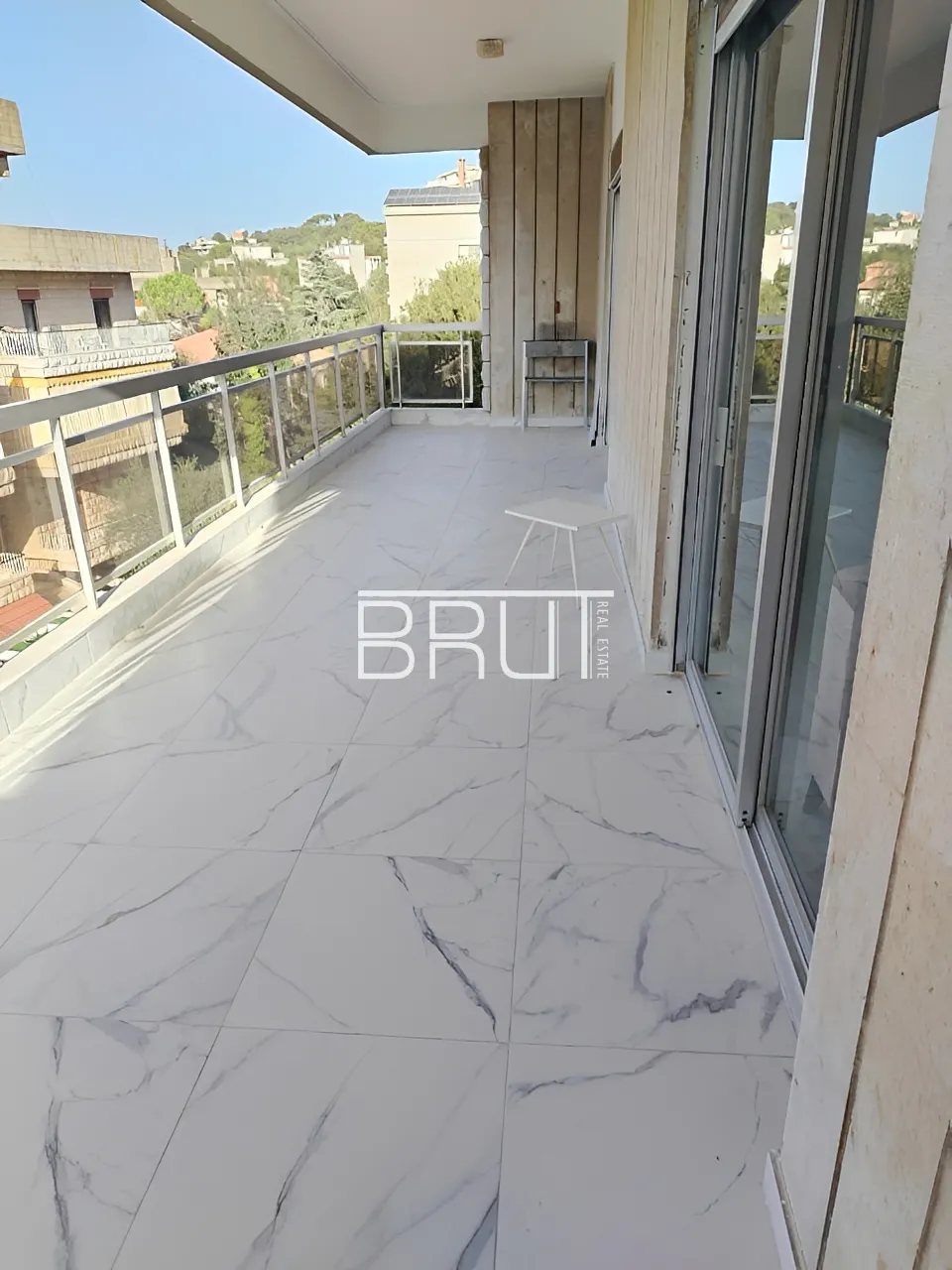 Apartment for Rent in Ajaltoun