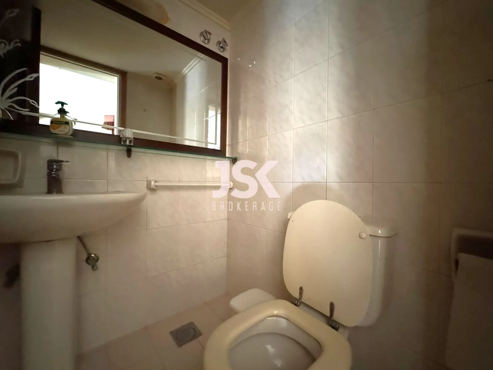 Apartment for Sale in Tilal Ain Saadeh
